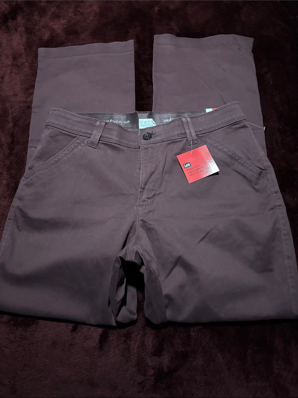 Lee Straight Leg Pants in Black Forest NWT size 14 medium